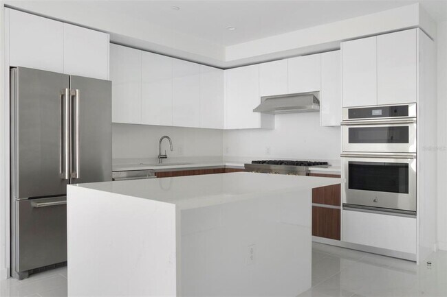 Foto del edificio - 400 Central Ave