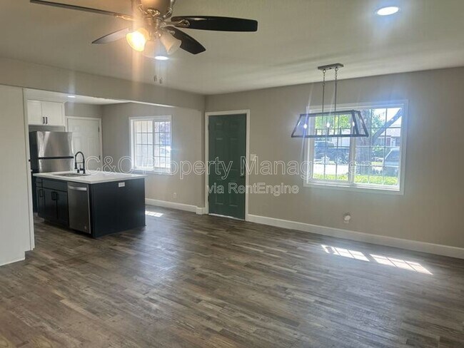 Foto del edificio - 5625 E Bellaire Way