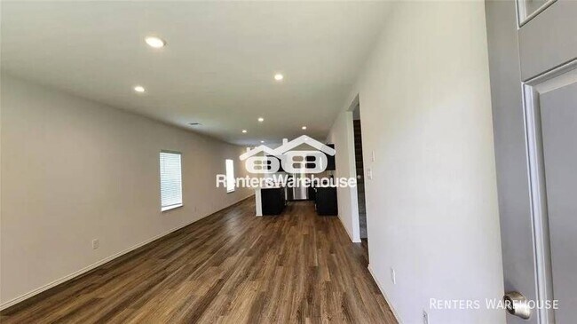Building Photo - Charming home in the tranquil community of...