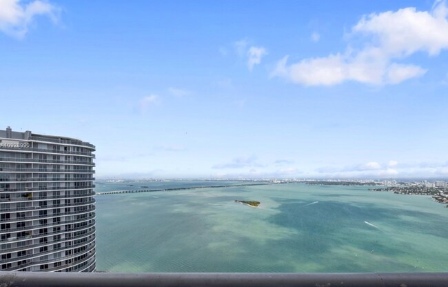 Building Photo - 1770 N Bayshore Dr