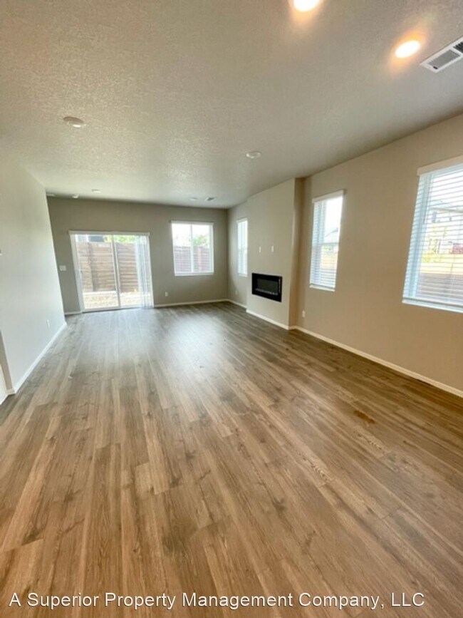 Building Photo - 3 br, 2 bath House - 20593 SE Byron Ave