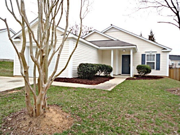 Foto principal - 4705 Silverdene St