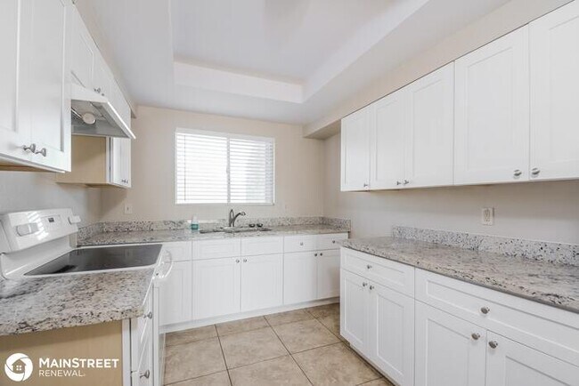 Building Photo - 2751 S Sarnoff Dr, Tucson, AZ 85730