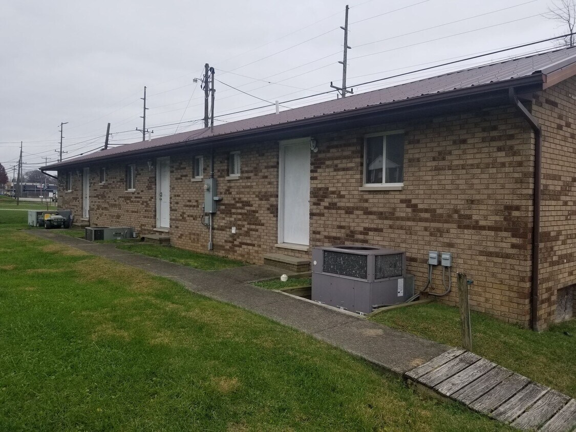 Back of House - 11197 County Road 1