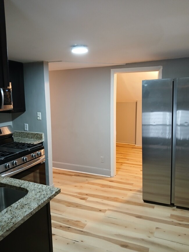 Photo - 2030 Dodge Ave Apartment