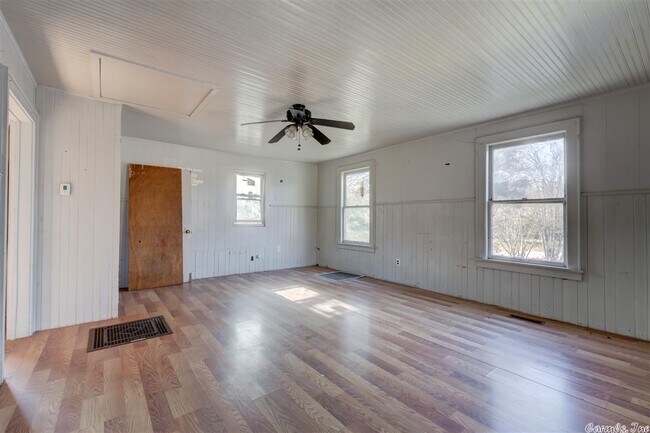 Building Photo - 7400 Baucum Pike