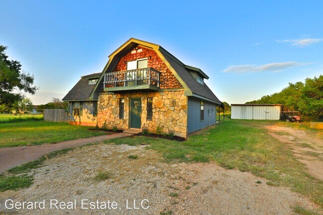 Building Photo - 5 br, 2 bath House - 317 CR 676