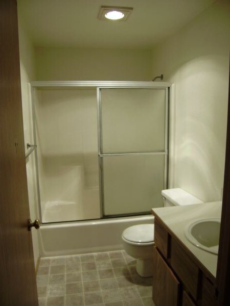 Building Photo - Pinehurst Place Apartments - 1 bedroom