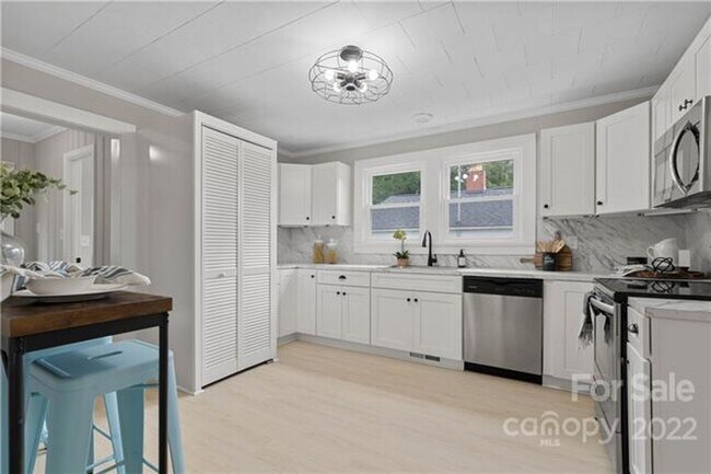 Foto del edificio - 2 Bedroom Home in Salisbury