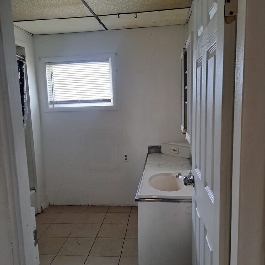 Primary Photo - Two bedroom home in Port Richmond for rent