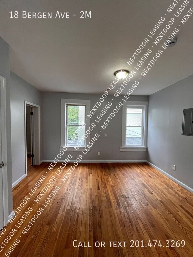 Foto del edificio - 18 Bergen Ave
