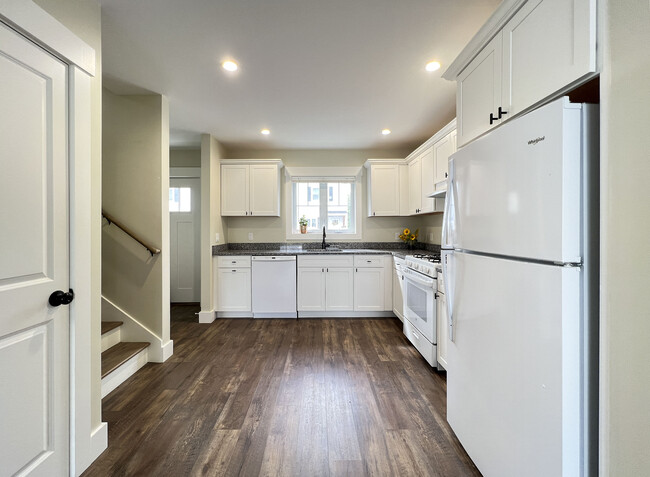 Building Photo - Foundry Street Townhouses