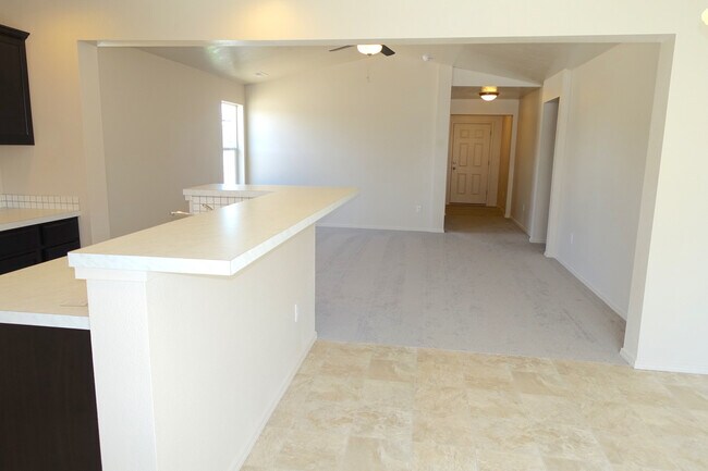 Foto del edificio - New 3-Bedroom Home in Kuna!