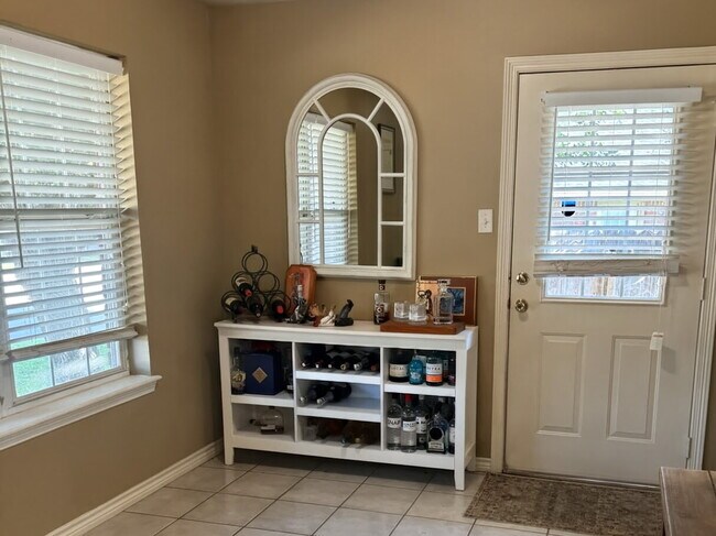 Foto del edificio - 1014 Sun Meadow Ct