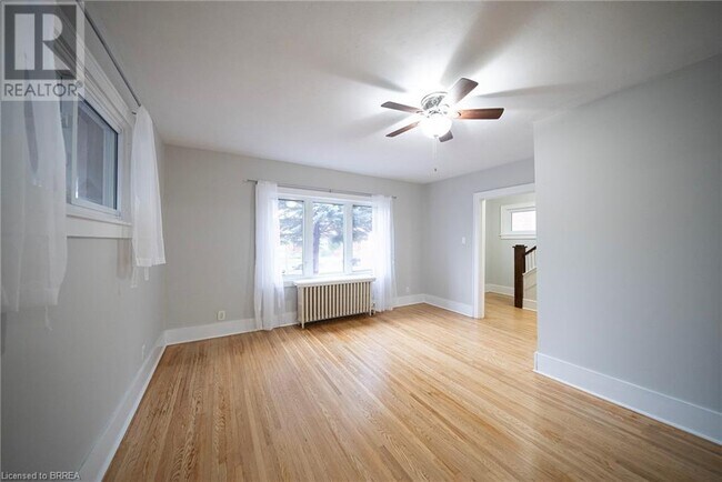 Building Photo - 108 Colborne St N