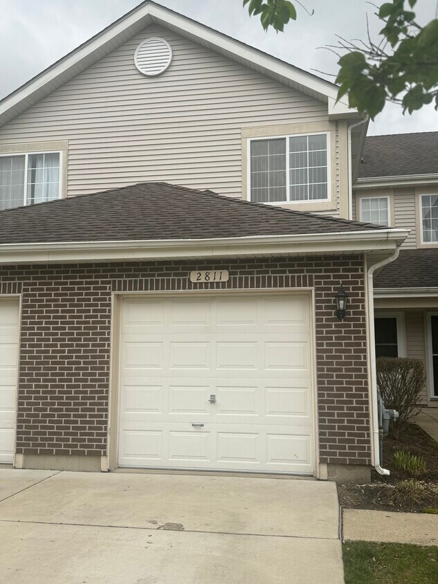 Primary Photo - 2811 Odlum Dr