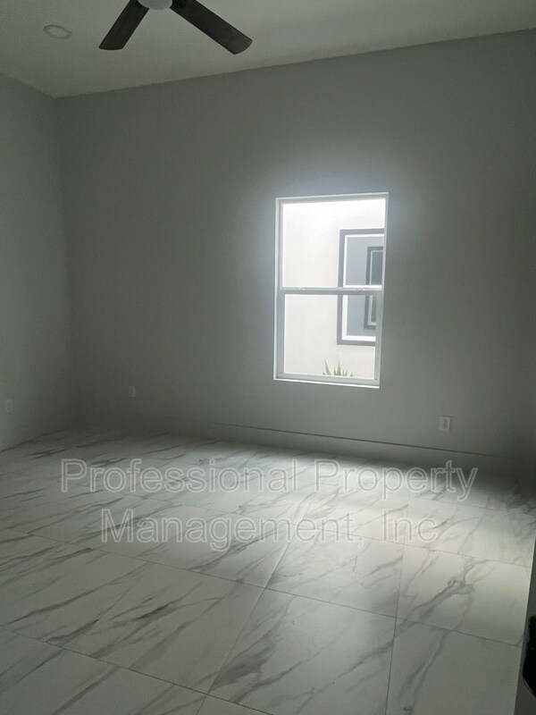 Foto del edificio - 2808 Charlie Rd