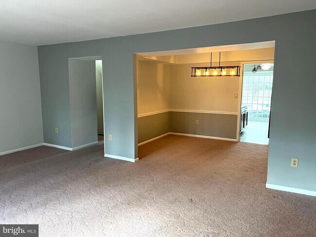 Building Photo - 519 Bay Dale Ct