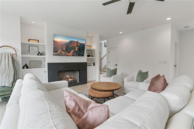 Foto del edificio - 2071 Fairhaven Cir NE