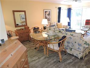 Foto del edificio - 638 Wiggins Bay Dr