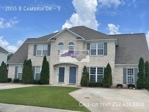 Building Photo - 2055B Cambria Dr