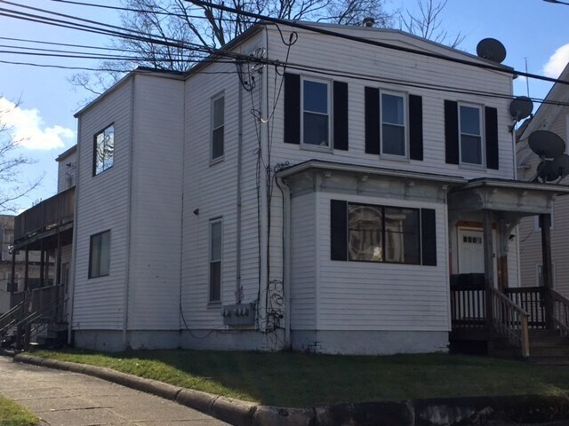Foto principal - 68 Harvard St