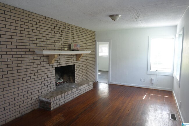 Building Photo - 1501 Carol Cir