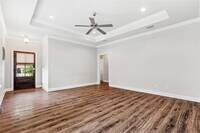 856 Linlen Ave