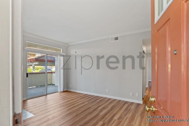 Foto del edificio - 7054 Dublin Meadows St