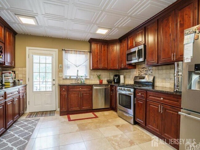Building Photo - 1387 Finnegans Ln
