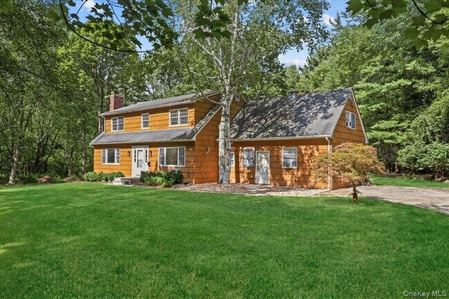 Foto del edificio - 520 Croton Falls Rd