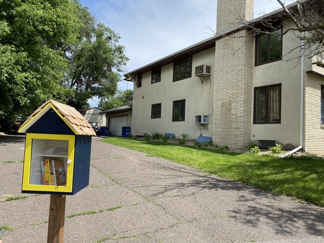 Building Photo - 491 Wheelock Pkwy E