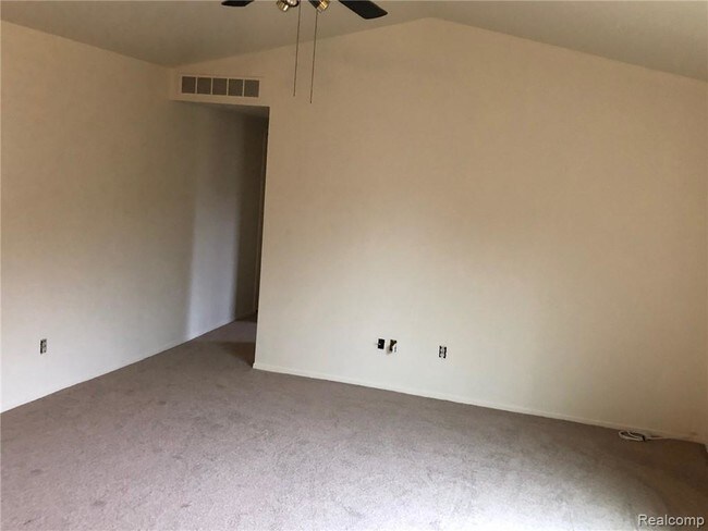 Foto del edificio - 3136 Hidden Ridge Dr