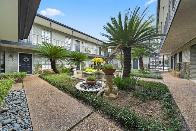 Foto del edificio - 3402 Garrott St