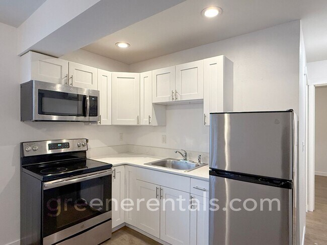 Foto del edificio - 1944 Olympia Ave NE