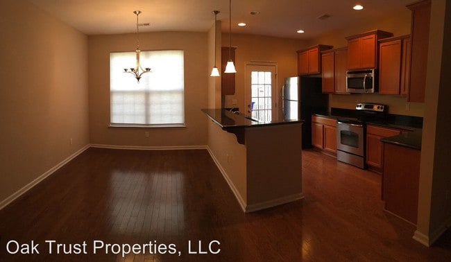 Building Photo - 3 br, 2.5 bath House - 830 Bibury Court