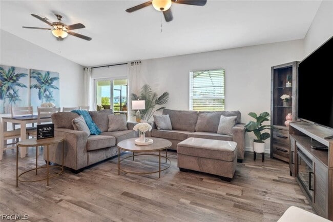 Foto del edificio - 1210 NE 19th Pl