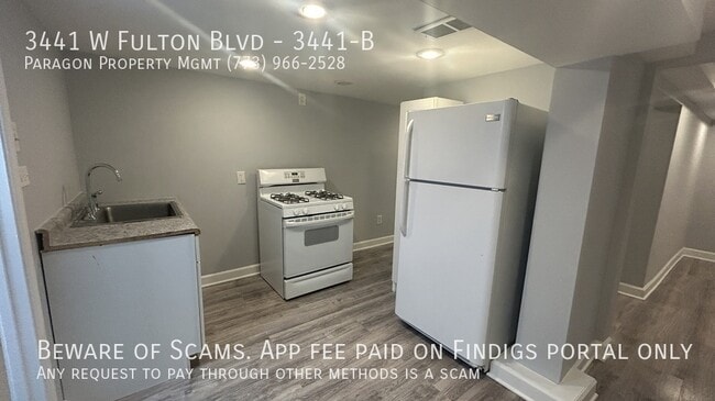 Building Photo - 3441 W Fulton Blvd