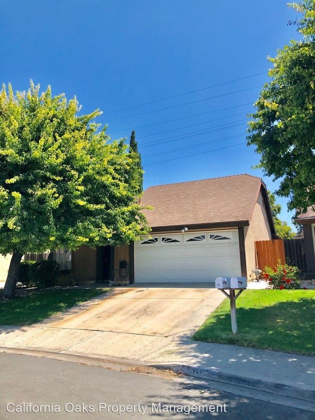 Building Photo - 3 br, 2 bath House - 151 Surrey Way