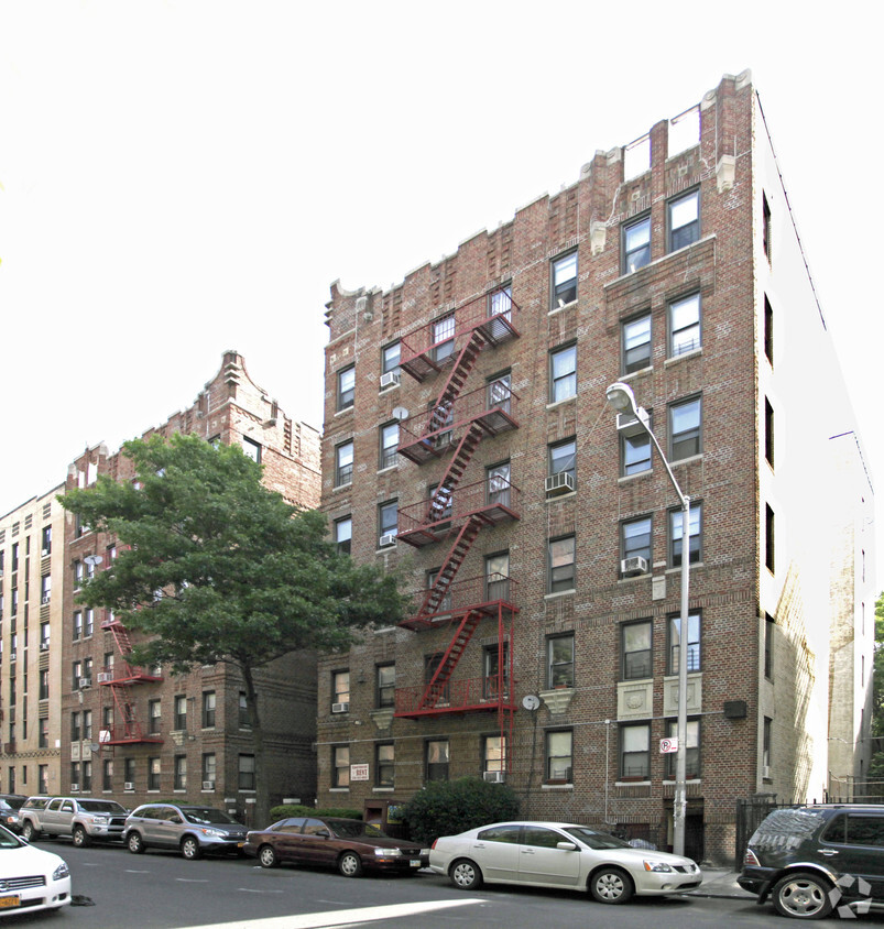 Foto principal - 255 E 18th St