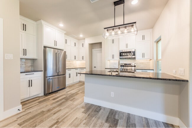 Photo - 310 Ditto Ave Townhome