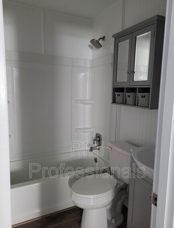 Foto del edificio - 223 Wesley St