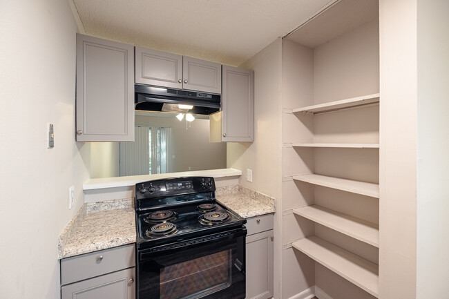 Renovated Two Bedroom Townhome at Keystone Apartments in Fayetteville, NC - Keystone Apartments