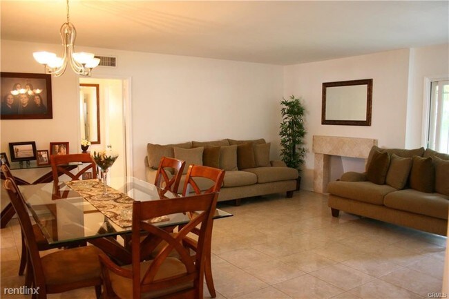Foto del edificio - 4 br, 2 bath House - 14868 Walbrook Dr