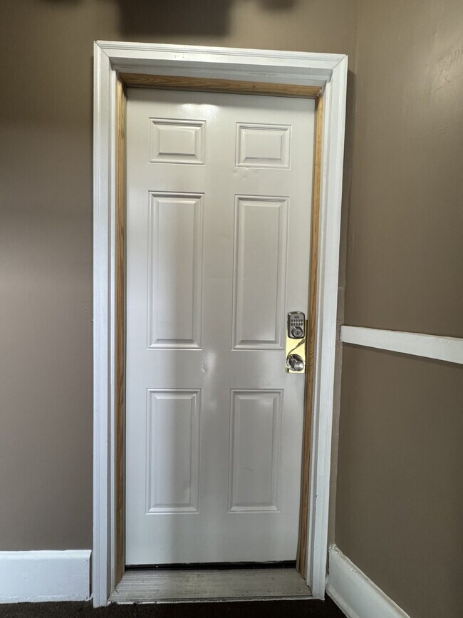 Foto del edificio - Spacious 2-Bedroom Apartment in Chicago He...