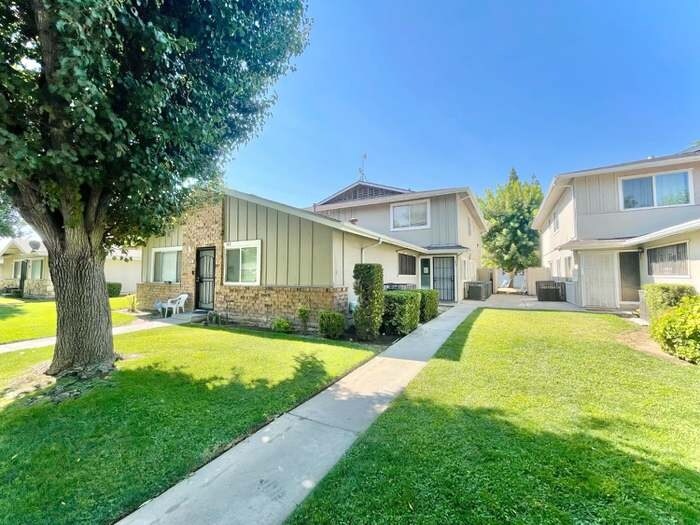 Primary Photo - 2767 W Fairmont Ave