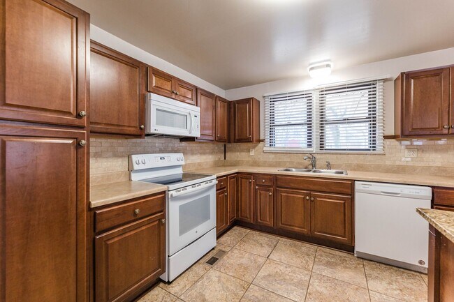 Building Photo - 5154 Almaville Rd