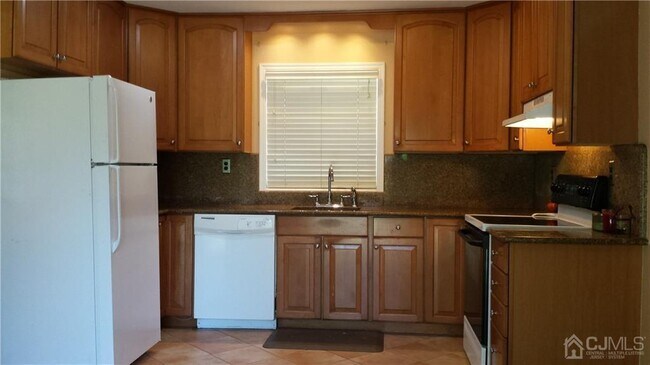 Foto del edificio - 1 Tripplet Rd