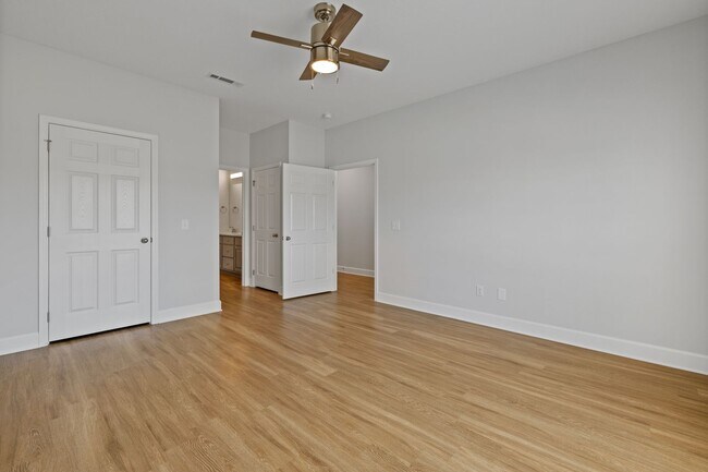 Building Photo - Beautiful New Construction Townhouse