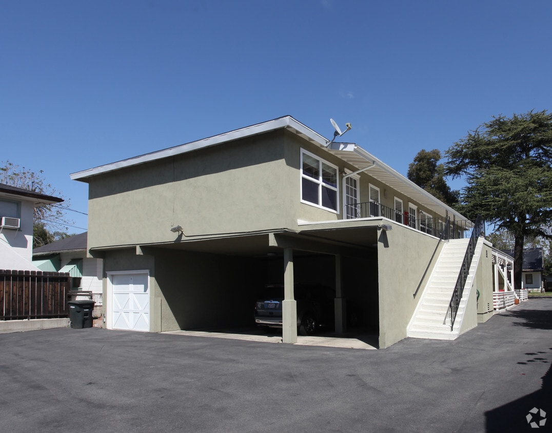 Building Photo - 244 N Olive St